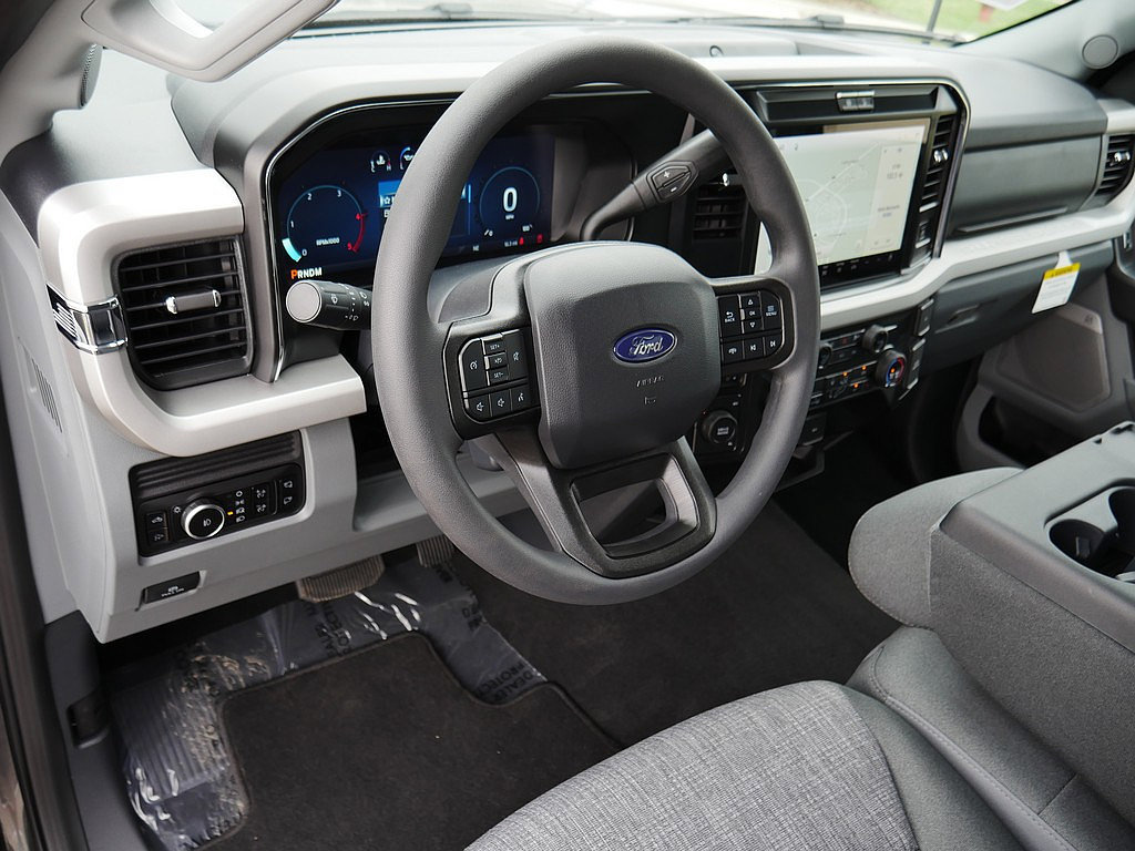 New 2027 Ford F350 XLT w/ XLT Premium Package AWD/4WD image 11