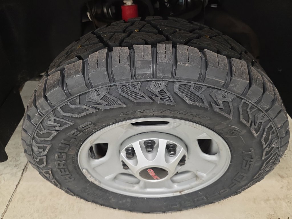 Used 2022 GMC Sierra 2500 Pro w/ Convenience Package AWD/4WD image 4