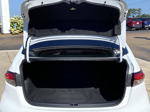 Used 2025 Toyota Corolla LE FWD image 31