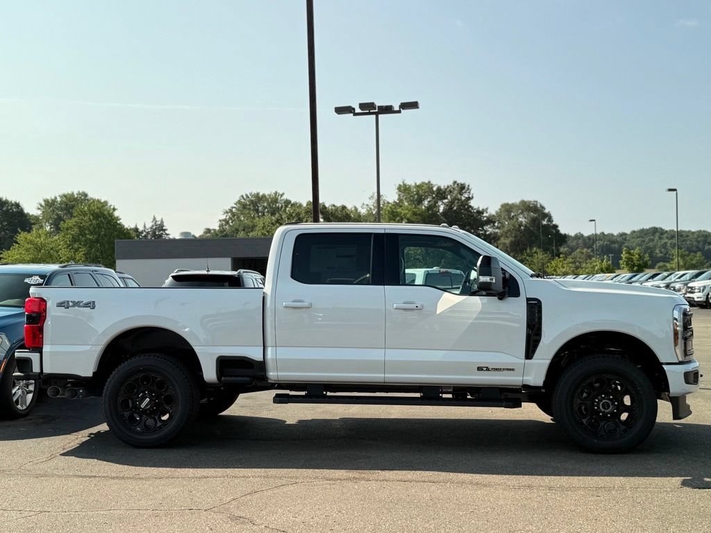 New 2026 Ford F350 Lariat w/ Black Appearance Package AWD/4WD image 32