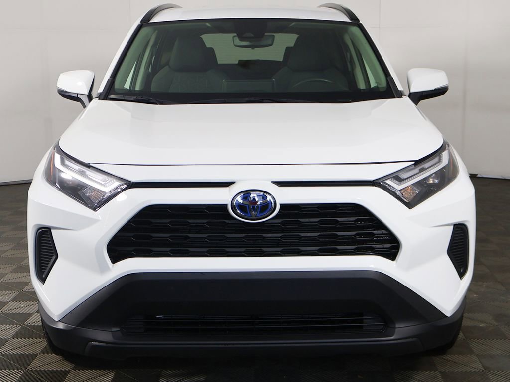 Used 2024 Toyota RAV4 XLE image 9