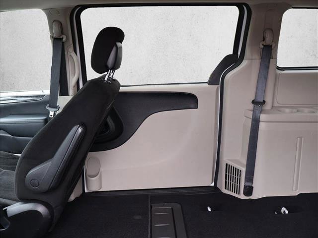 Used 2016 Dodge Grand Caravan SE w/ Quick Order Package 29E SE image 24