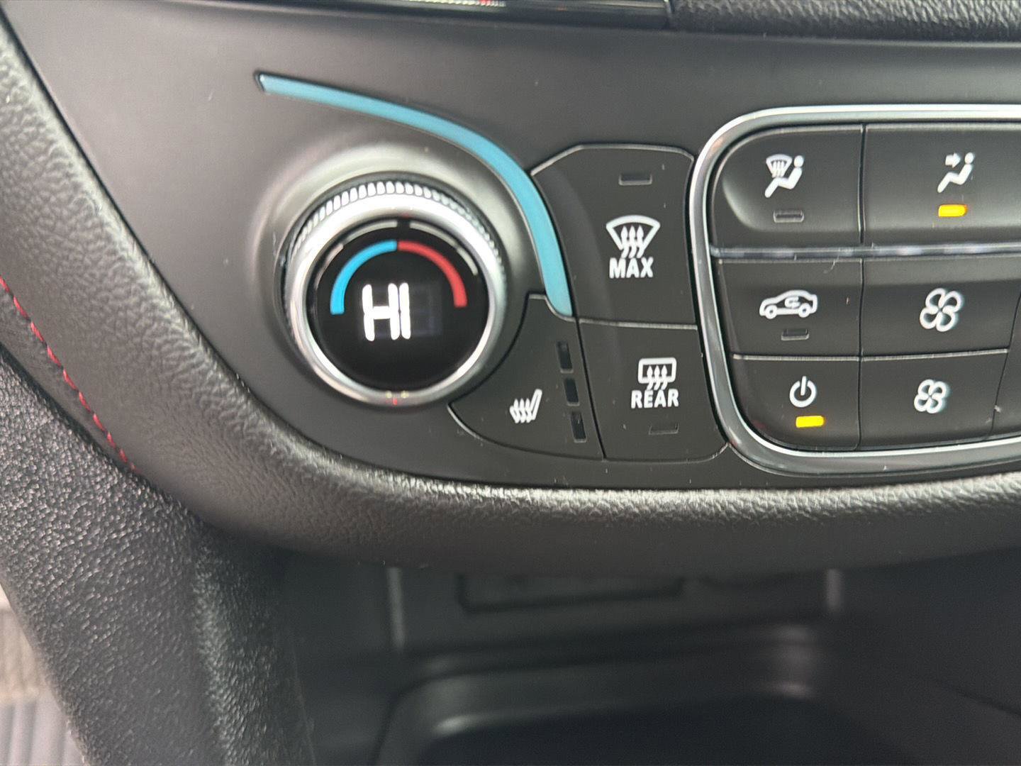 Used 2024 Chevrolet Equinox RS image 25