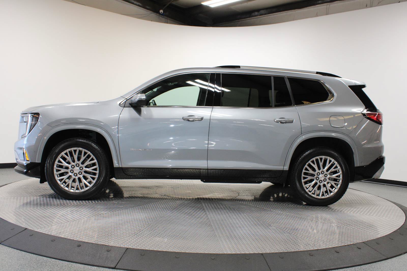 Used 2026 GMC Acadia Denali w/ Super Cruise Package AWD/4WD image 7