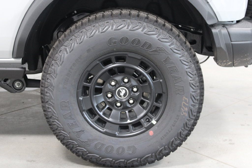 New 2026 Ford Bronco Badlands AWD/4WD image 16