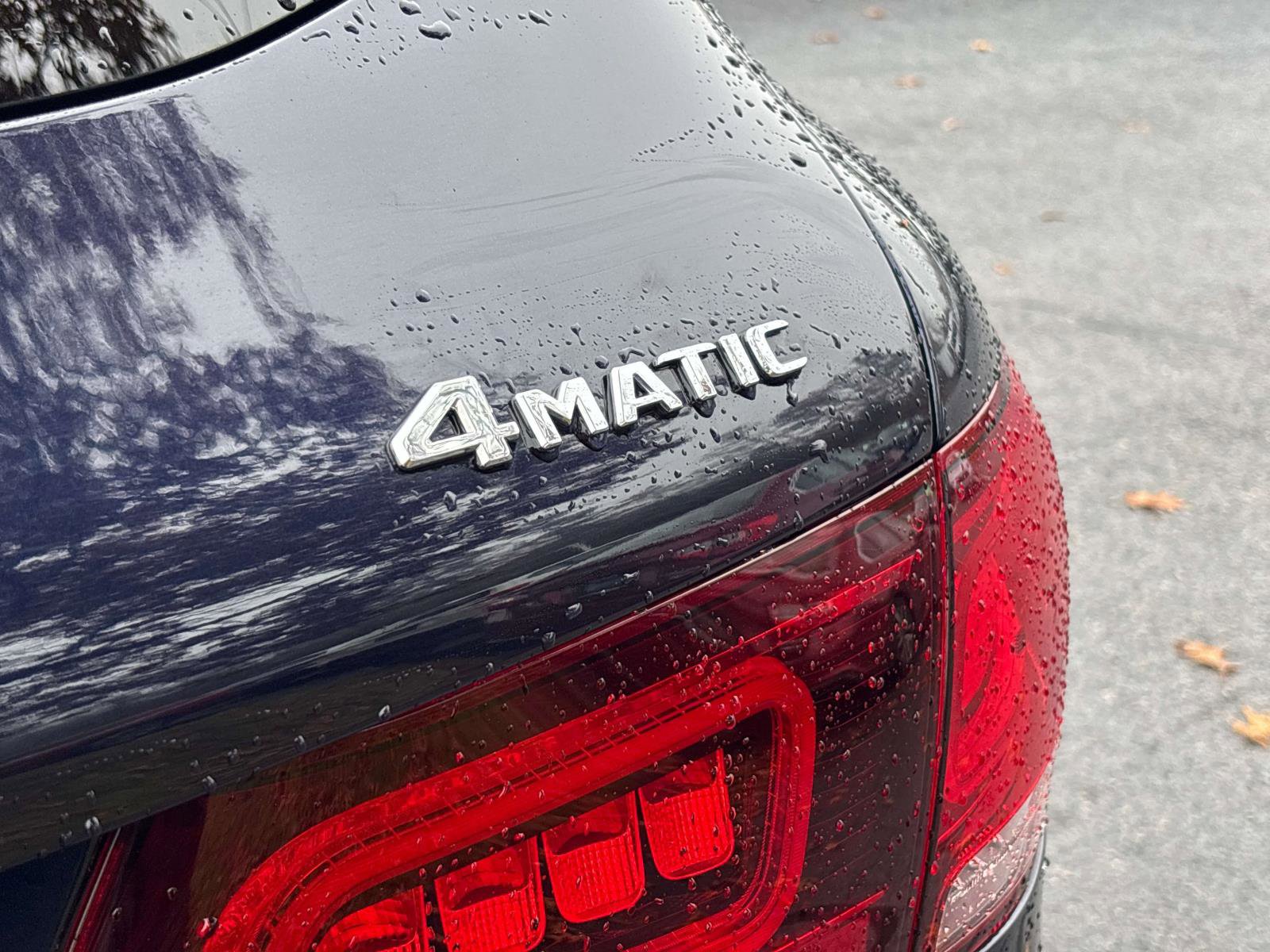 Used 2021 Mercedes-Benz GLC 300 4MATIC image 32