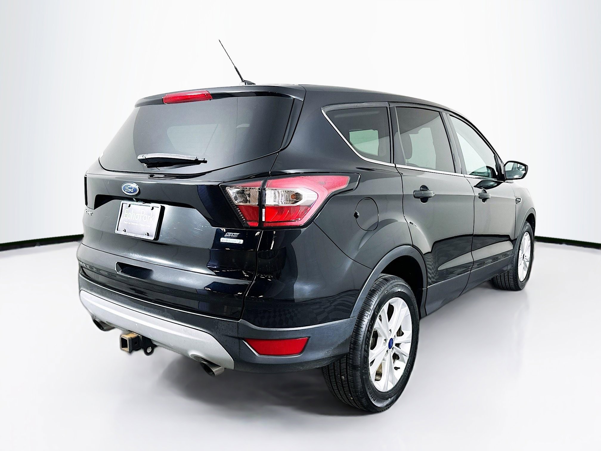 Used 2017 Ford Escape SE FWD image 9