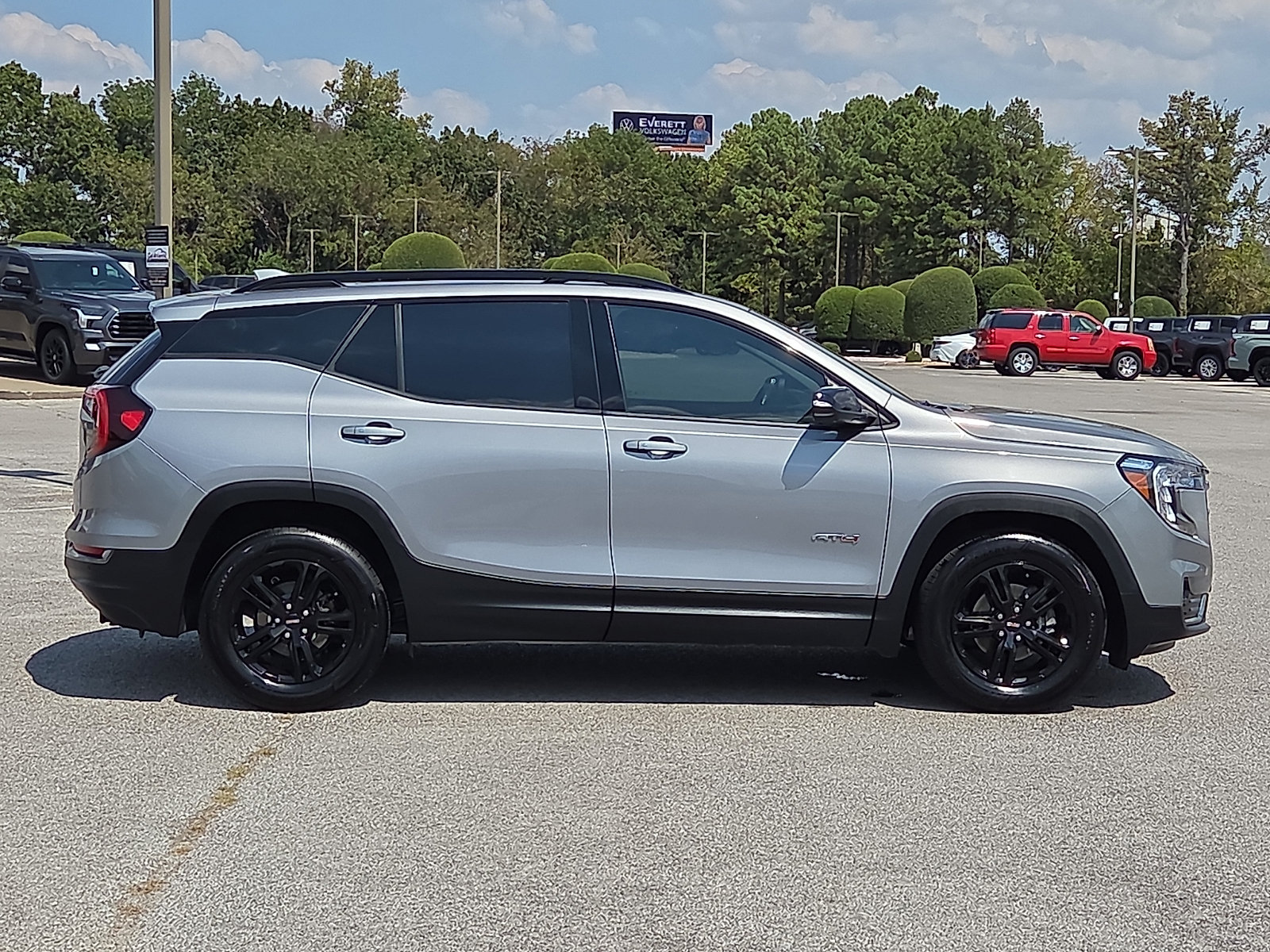 Used 2024 GMC Terrain AT4 w/ Infotainment Package II AWD/4WD image 6
