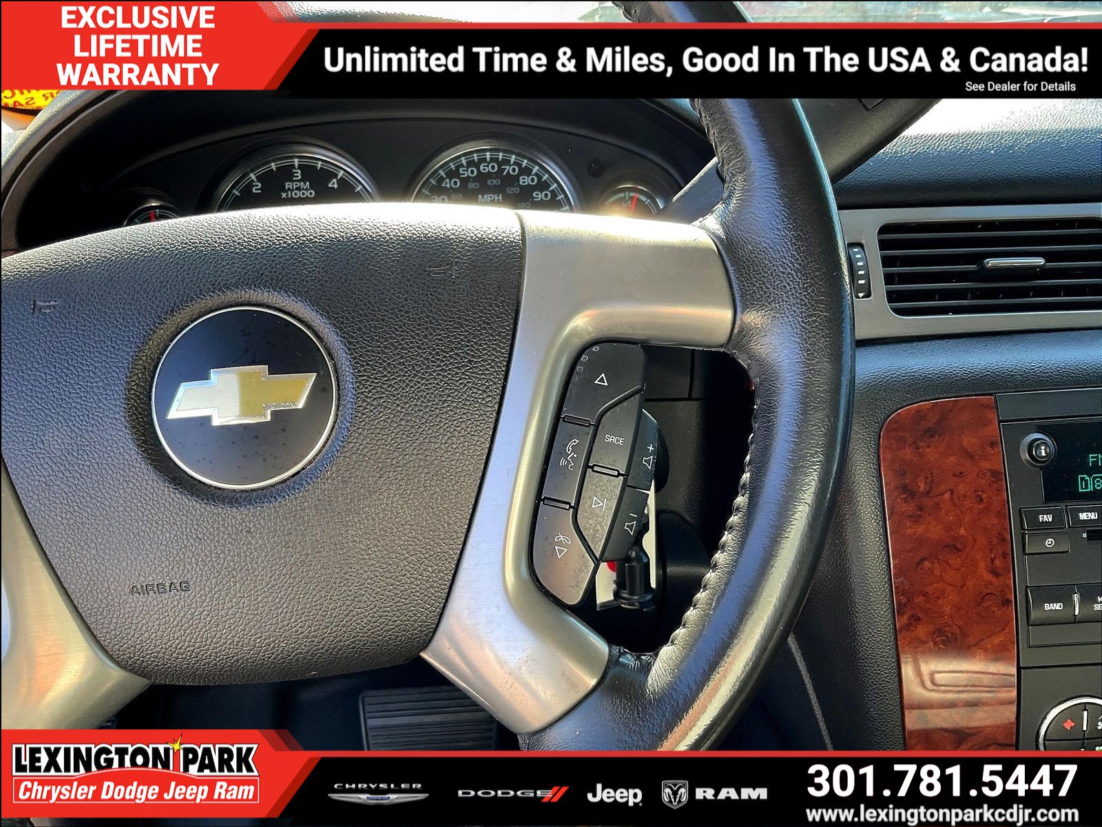Used 2014 Chevrolet Tahoe LT AWD/4WD image 12