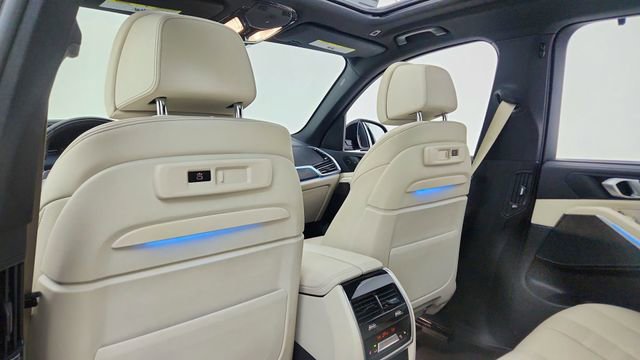Used 2022 BMW X5 xDrive45e w/ M Sport Package image 31