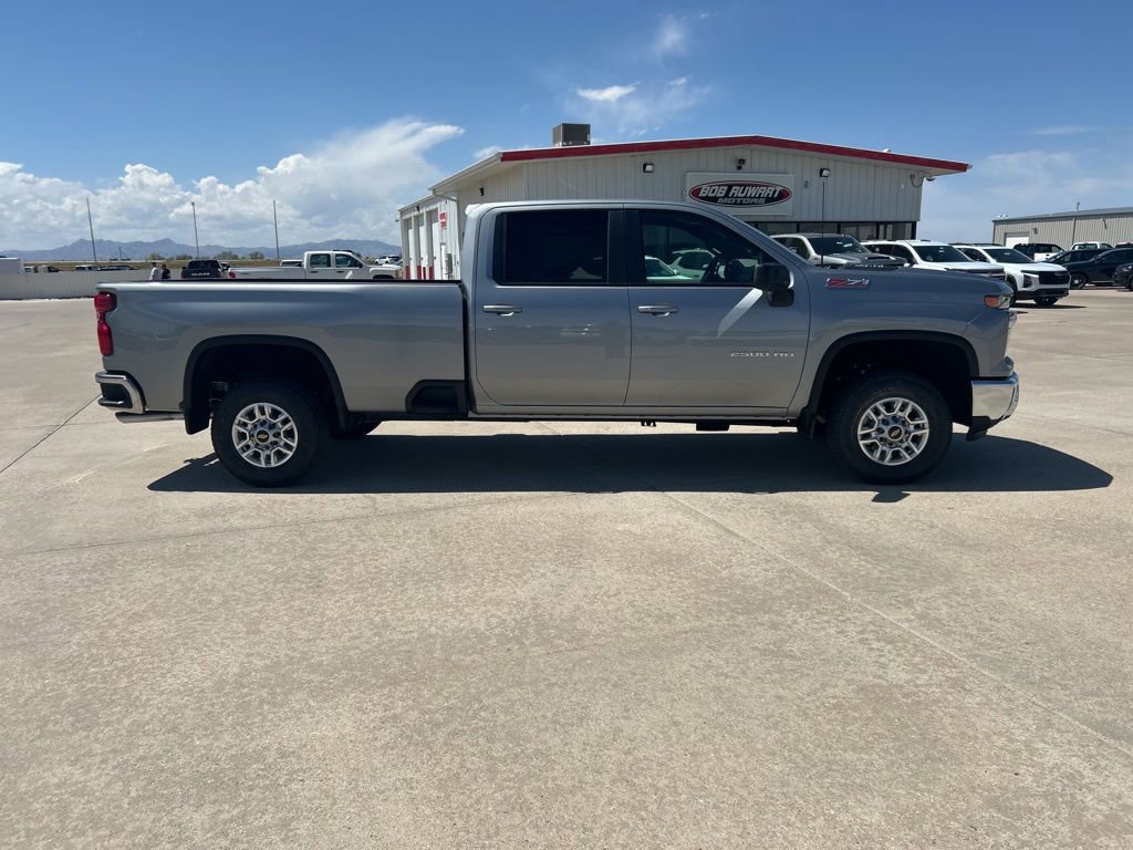 New 2026 Chevrolet Silverado 2500 LT w/ Z71 Off-Road Package AWD/4WD image 6