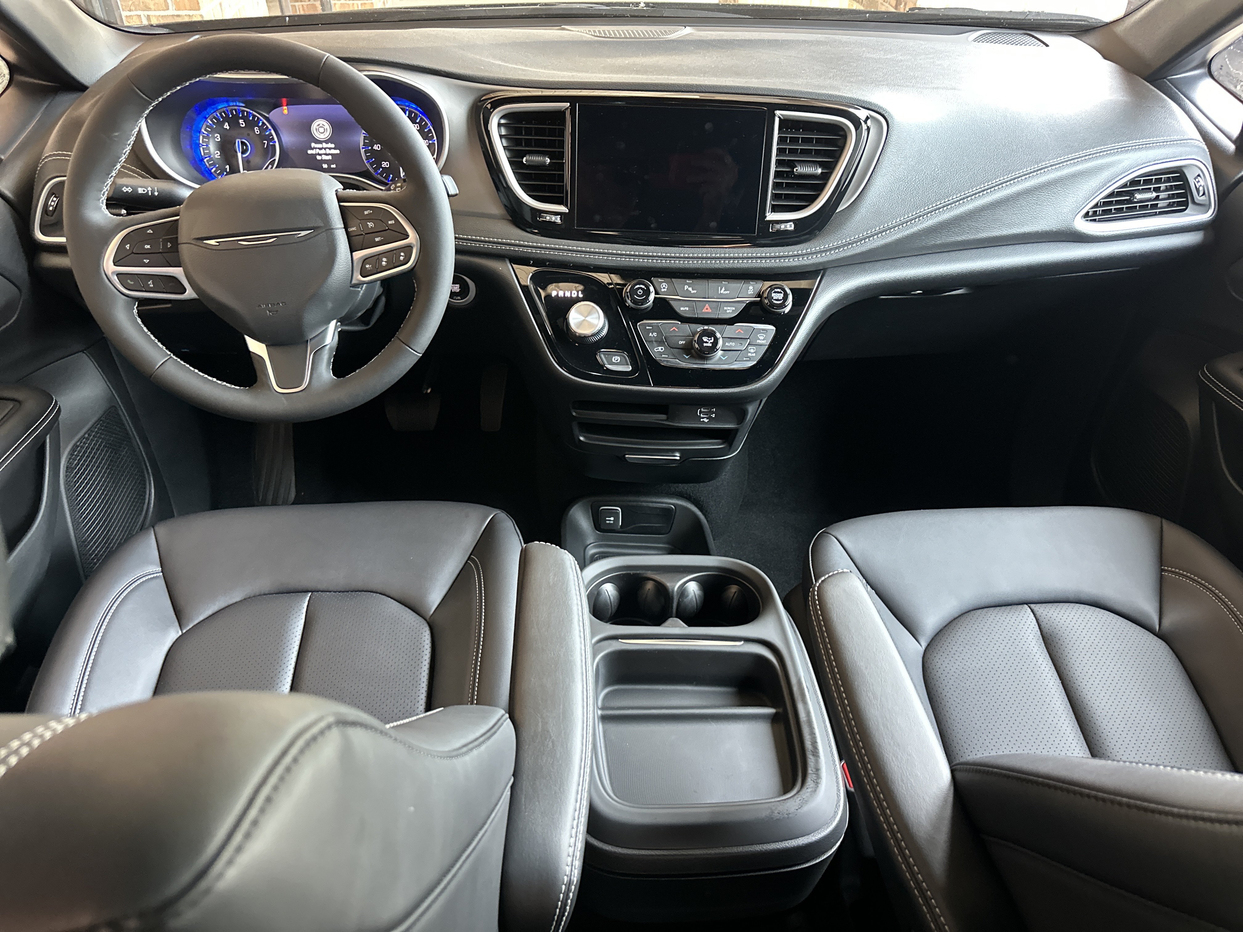 New 2027 Chrysler Pacifica Select AWD/4WD image 25
