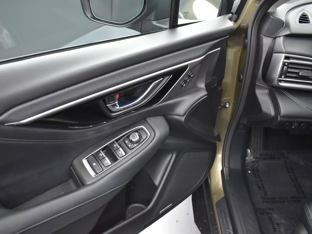 Used 2023 Subaru Outback Limited image 10