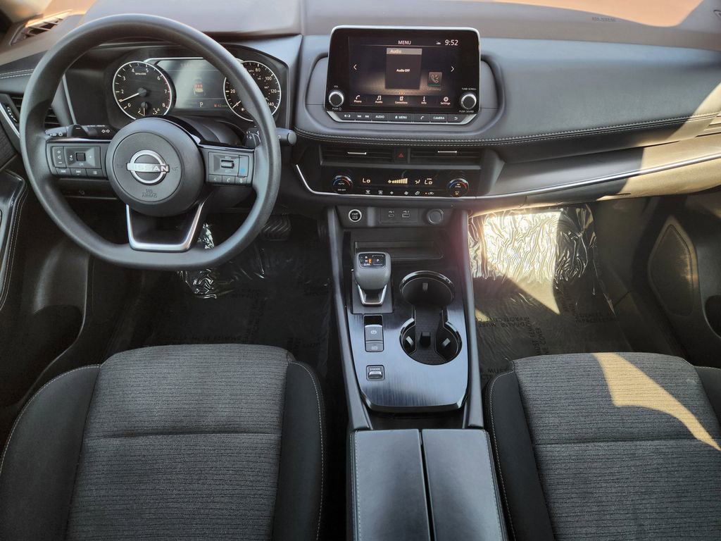 Used 2023 Nissan Rogue SV image 25