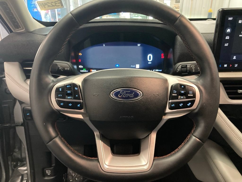 Used 2025 Ford Explorer Active w/ Active Comfort Package AWD/4WD image 23