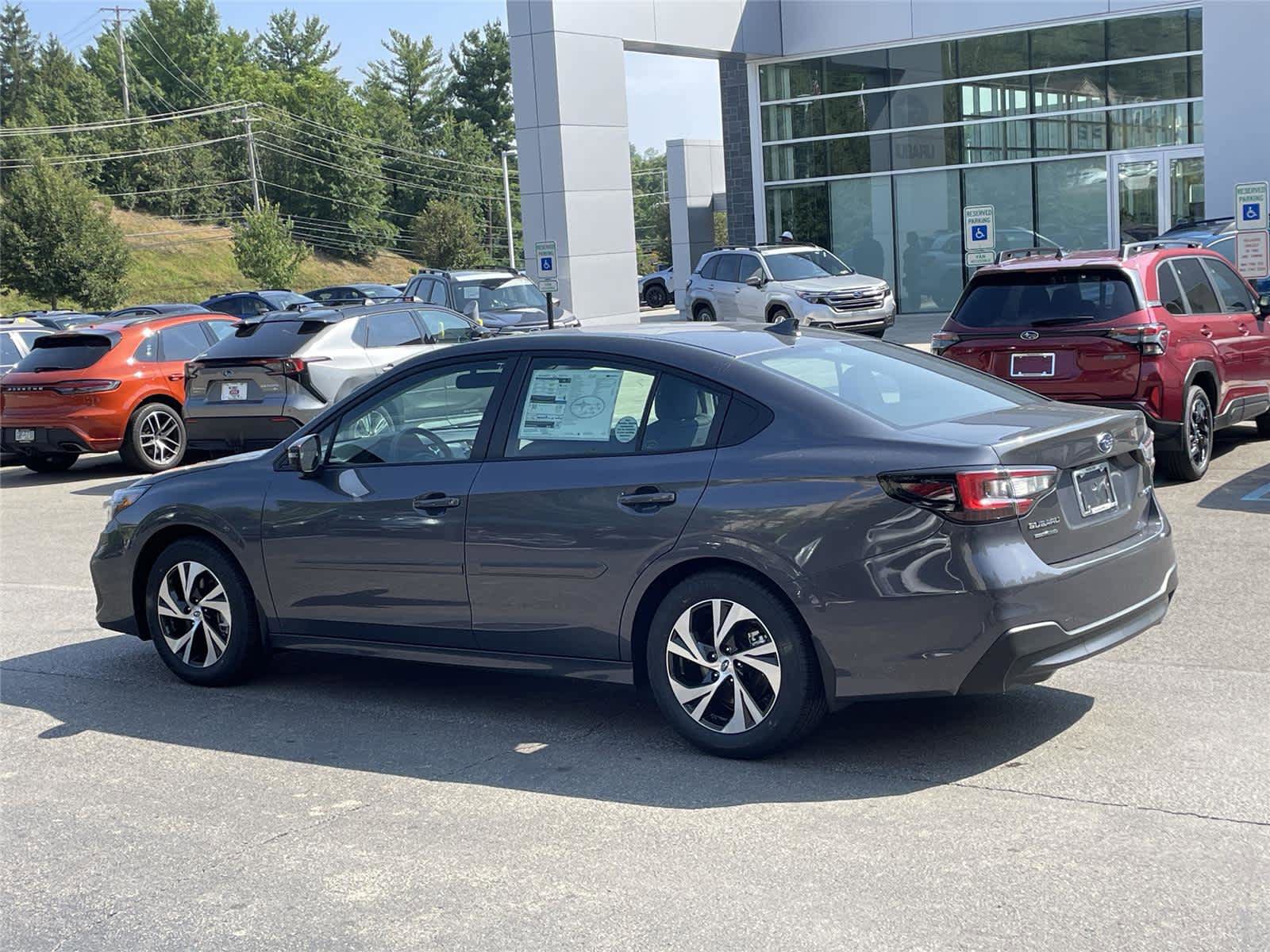 Used 2025 Subaru Legacy Premium AWD/4WD image 3