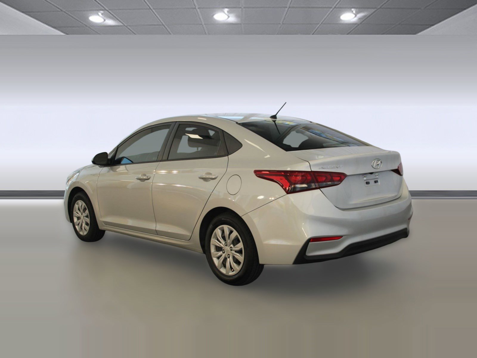 Used 2022 Hyundai Accent SE image 3