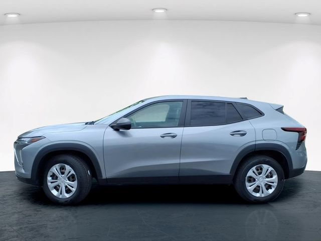 Used 2024 Chevrolet Trax LS FWD image 16