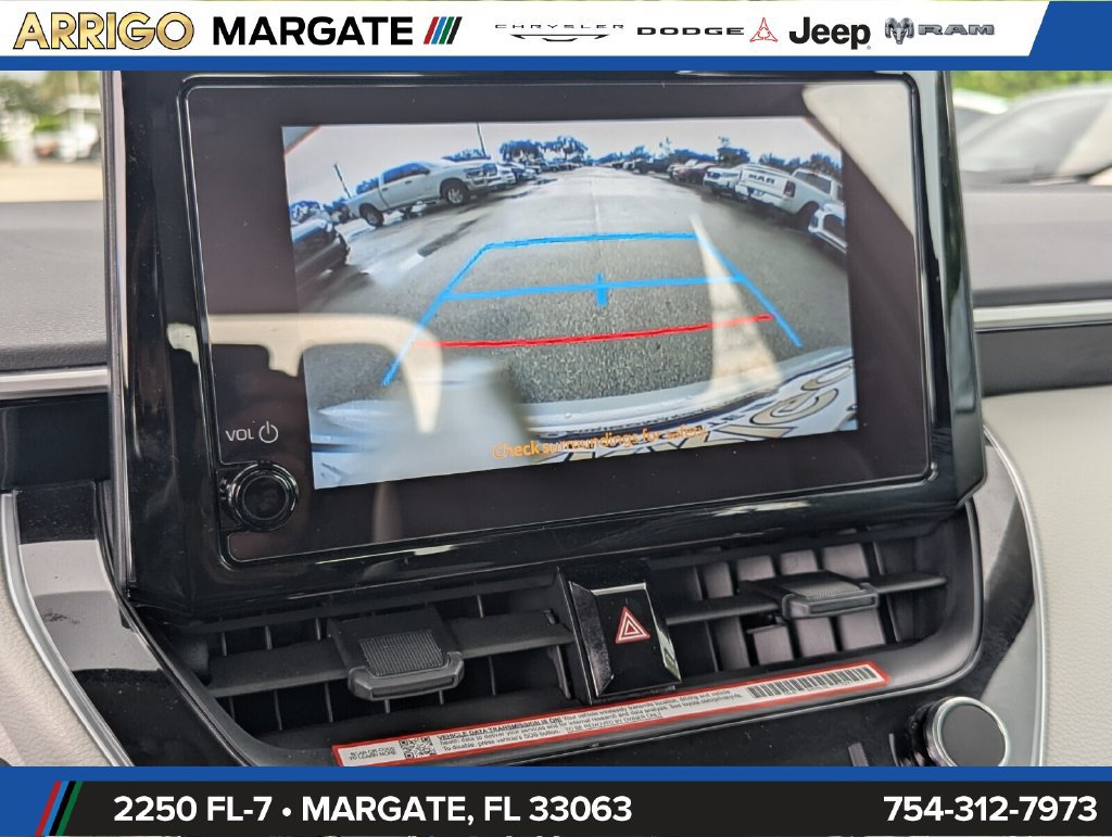 Used 2025 Toyota Corolla LE FWD image 19