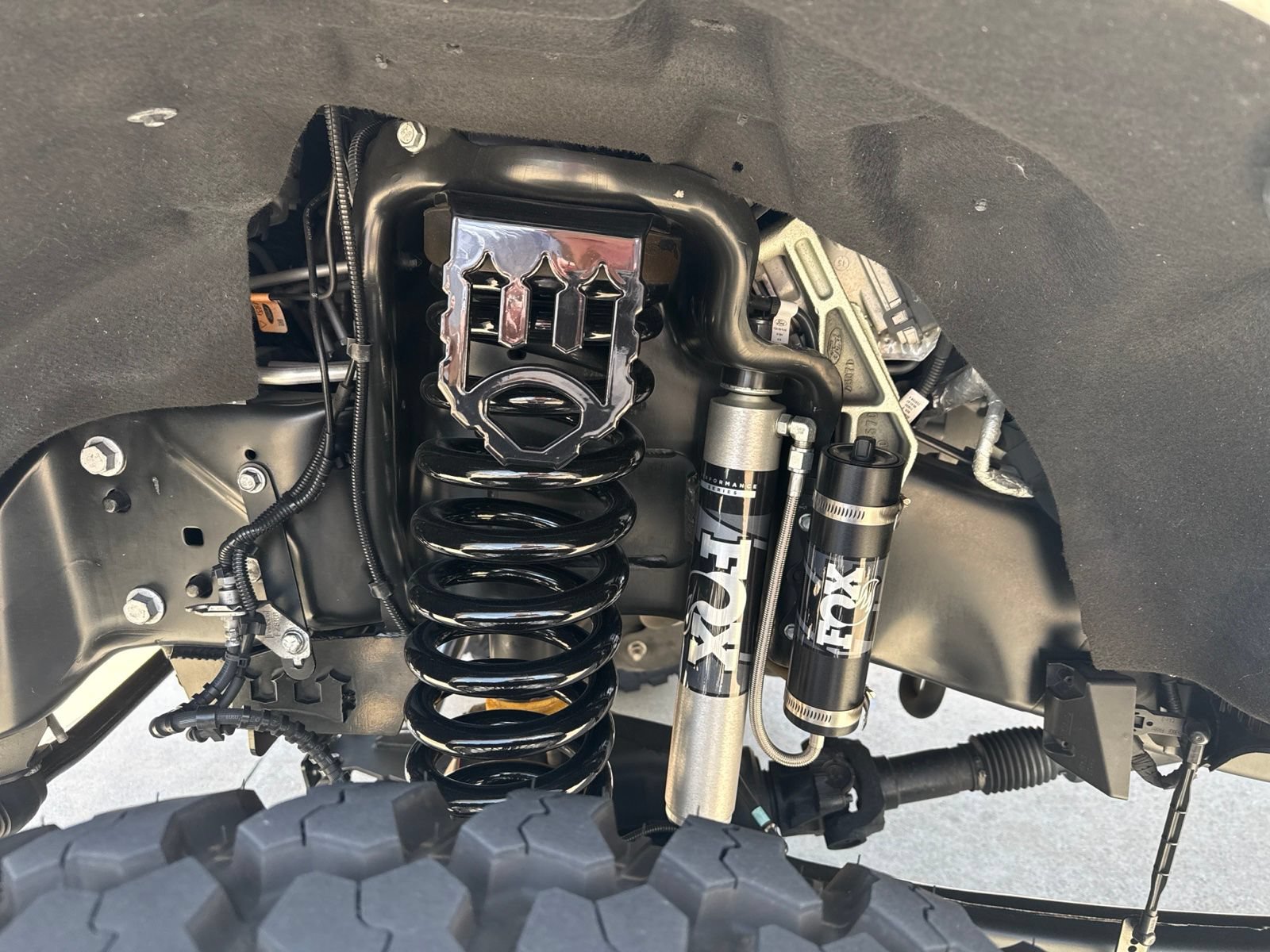 Used 2024 Ford F450 Limited w/ FX4 Off-Road Package AWD/4WD image 4