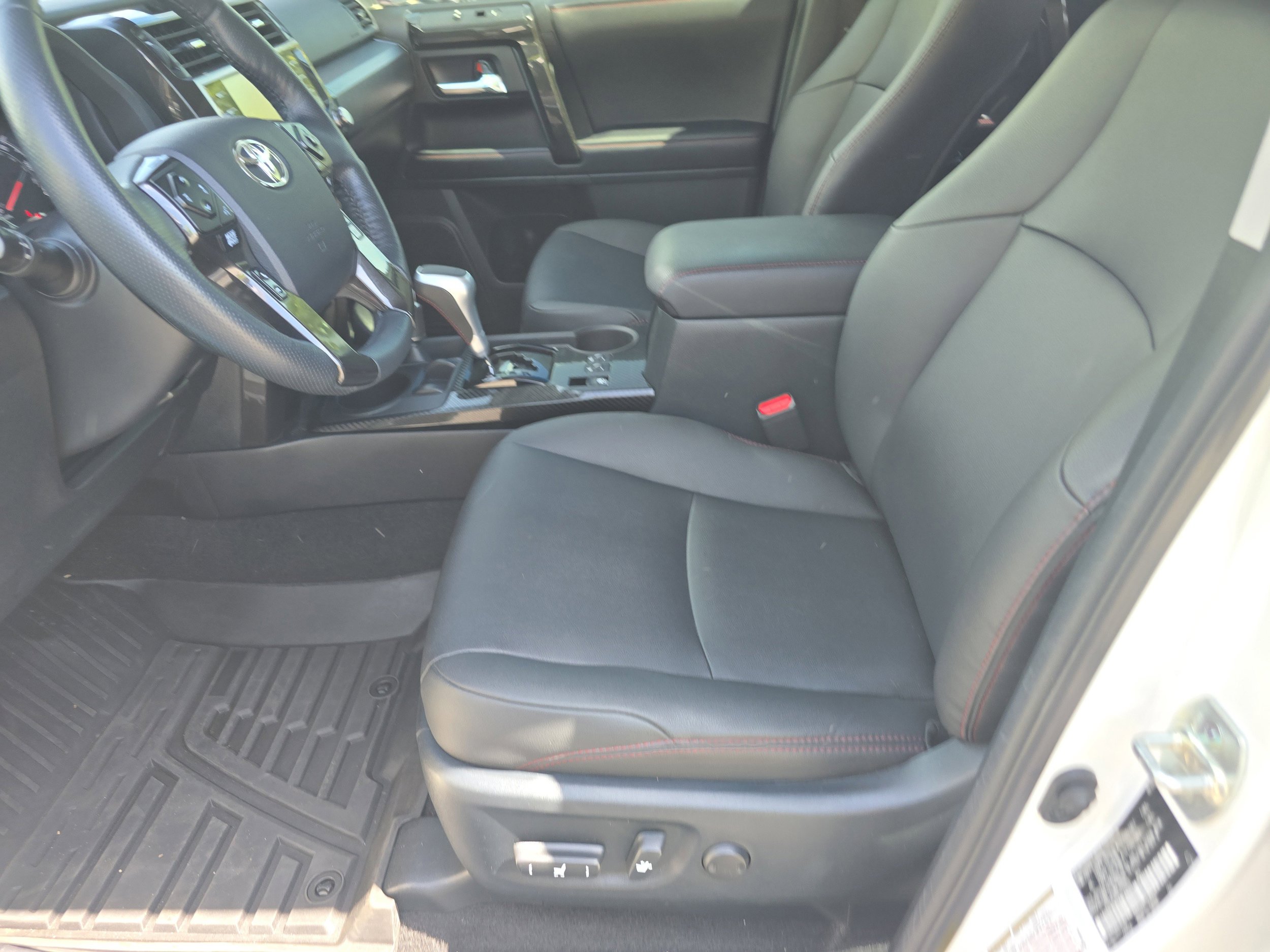 Used 2023 Toyota 4Runner TRD Off-Road Premium w/ Moonroof Package AWD/4WD image 21