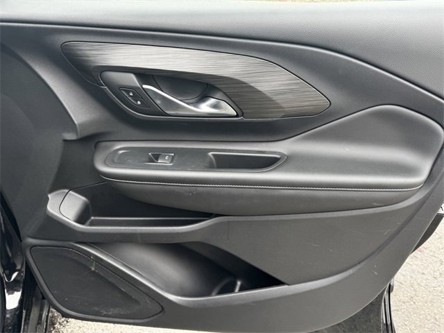 Used 2022 GMC Terrain SLE w/ Driver Convenience Package image 13