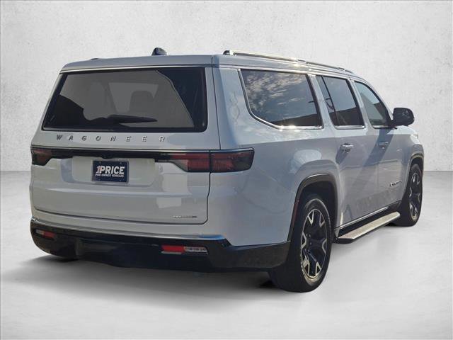 Used 2024 Jeep Wagoneer L Series III w/ Flexible Seating Group AWD/4WD image 5