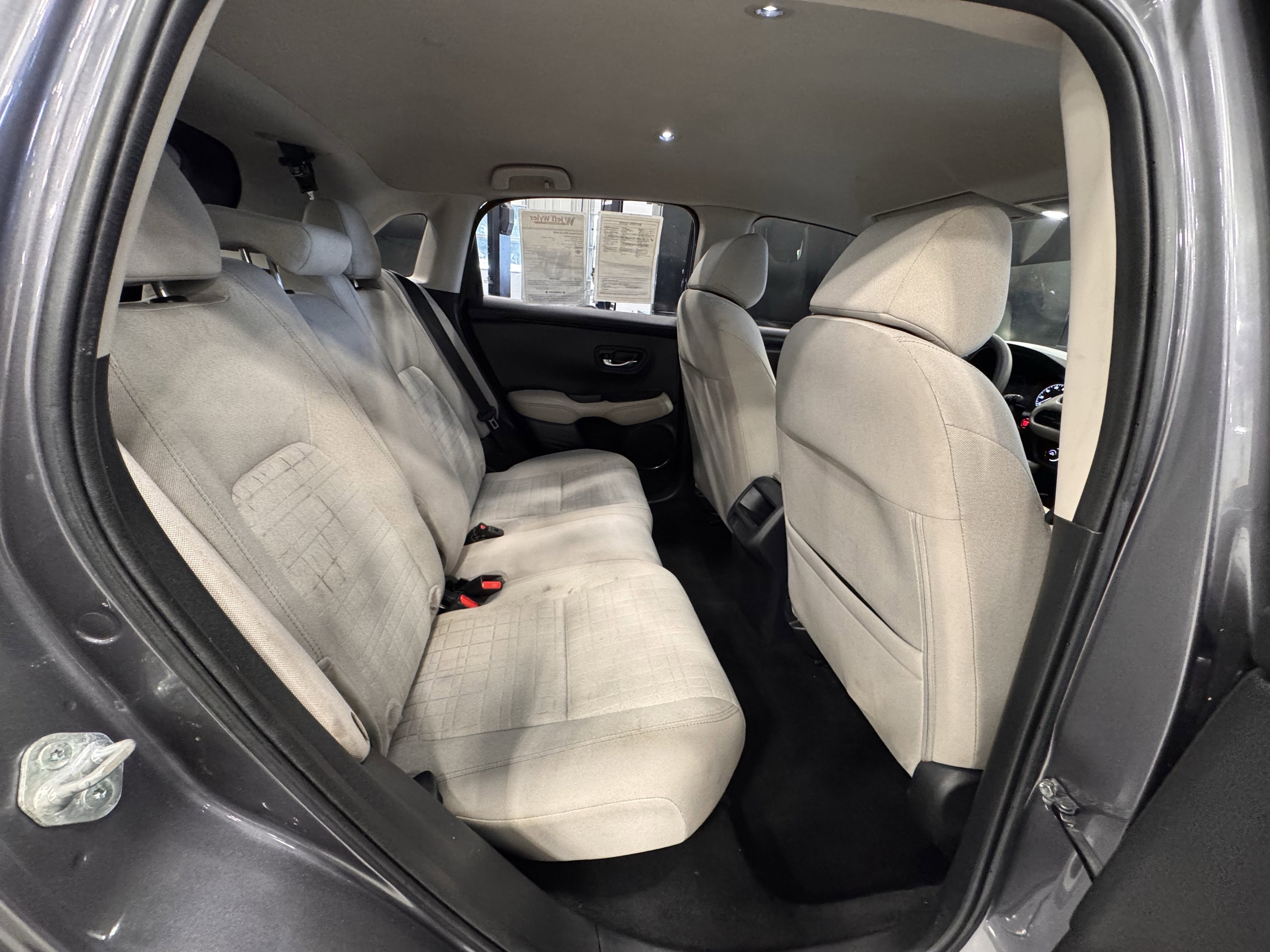 Used 2023 Honda HR-V LX image 25