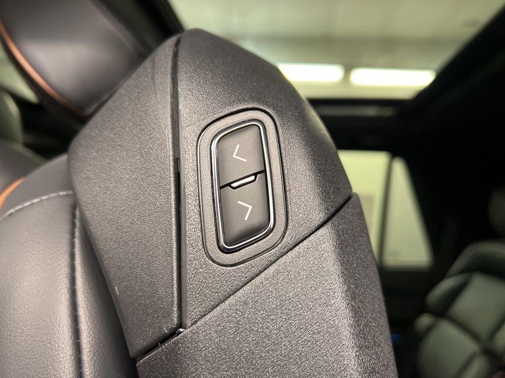 New 2026 Lincoln Navigator Black Label image 36