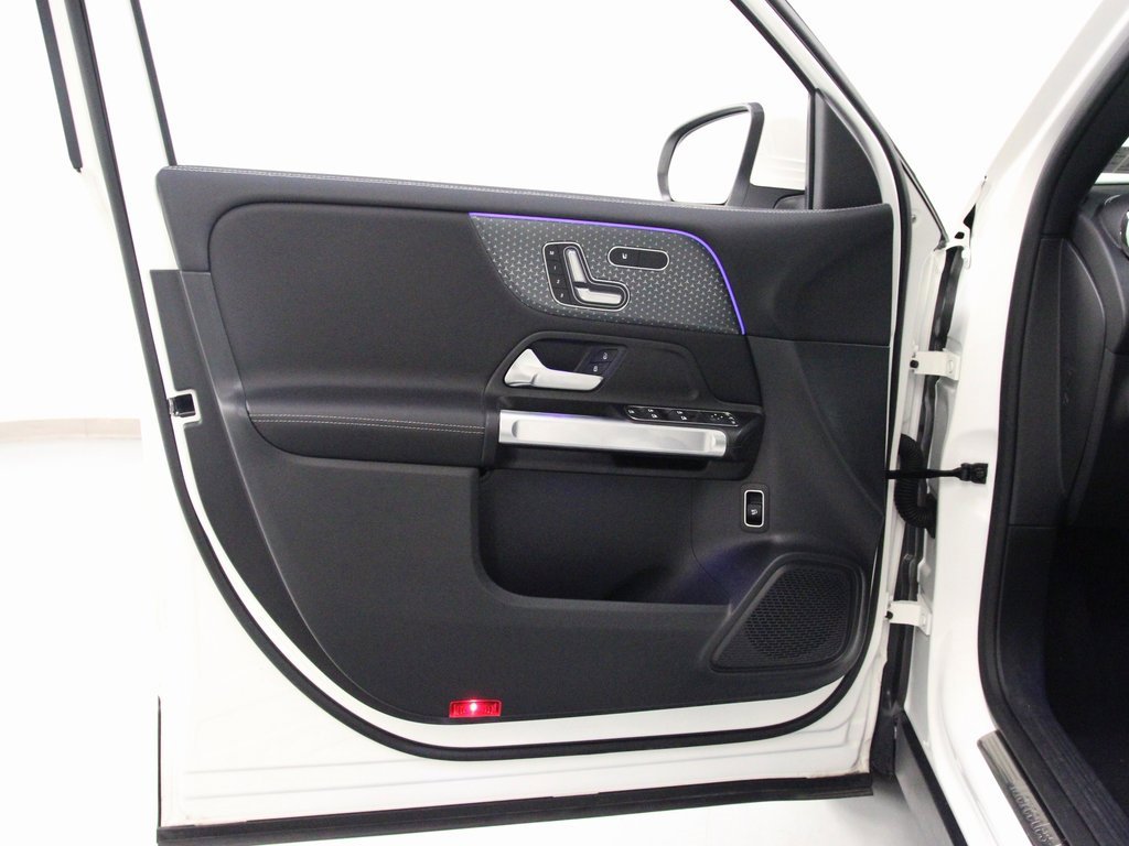 Certified 2025 Mercedes-Benz GLB 250 4MATIC image 18