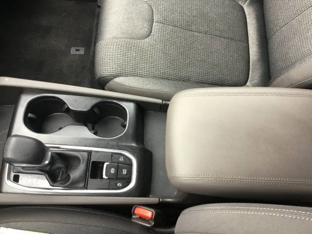 Used 2019 Hyundai Santa Fe SE image 18