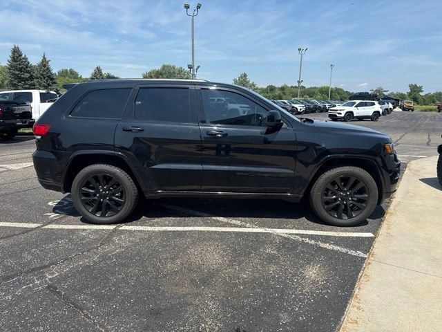 Used 2019 Jeep Grand Cherokee Altitude