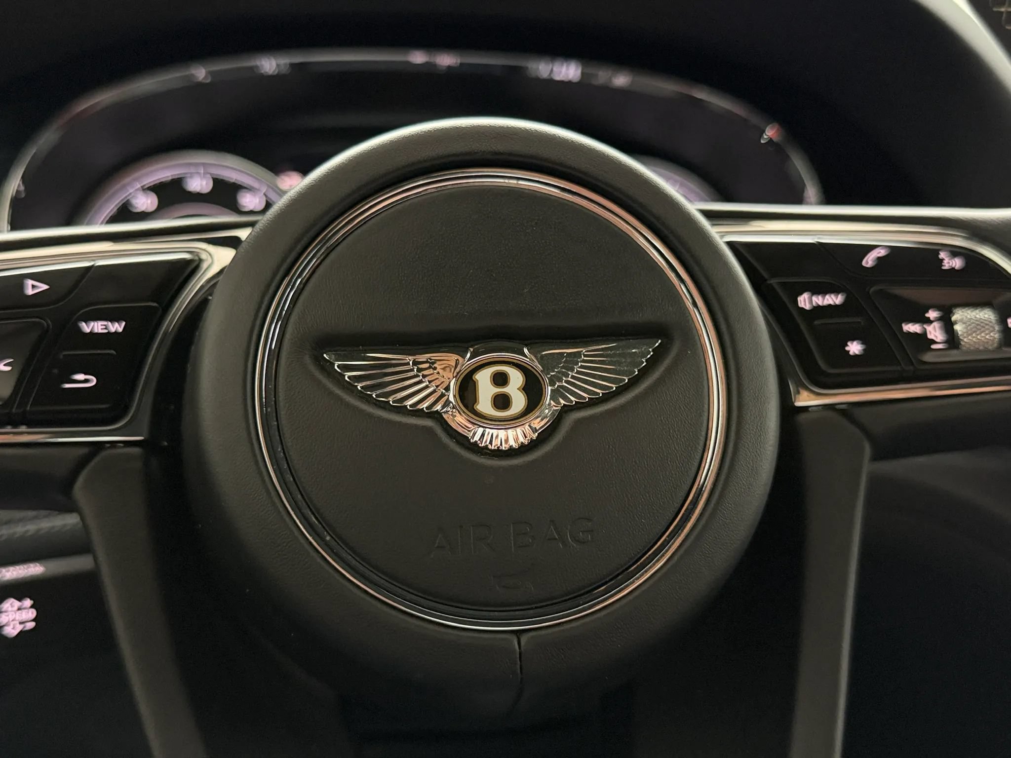 Used 2019 Bentley Bentayga AWD/4WD image 70