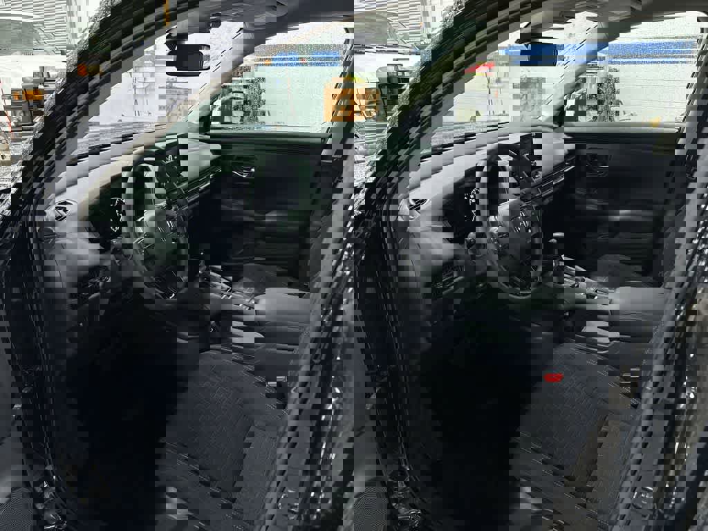 Certified 2023 Honda HR-V LX image 27