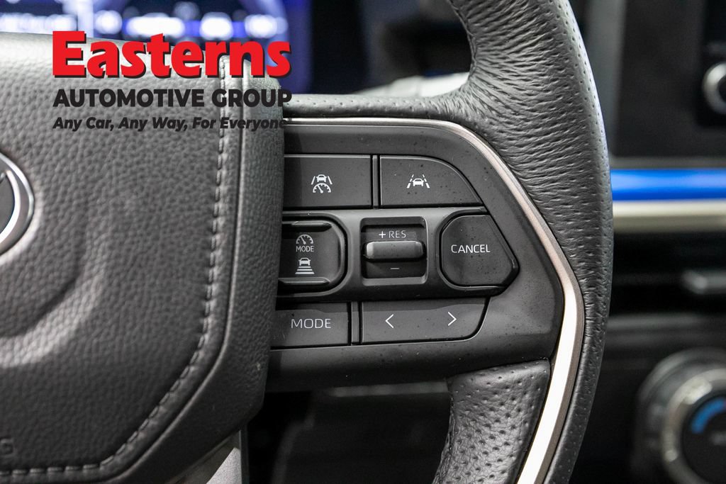 Used 2025 Toyota Tacoma TRD Off-Road AWD/4WD image 14