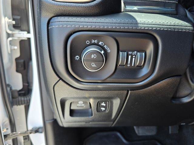 Used 2020 RAM 1500 Limited w/ Bed Utility Group RWD image 33