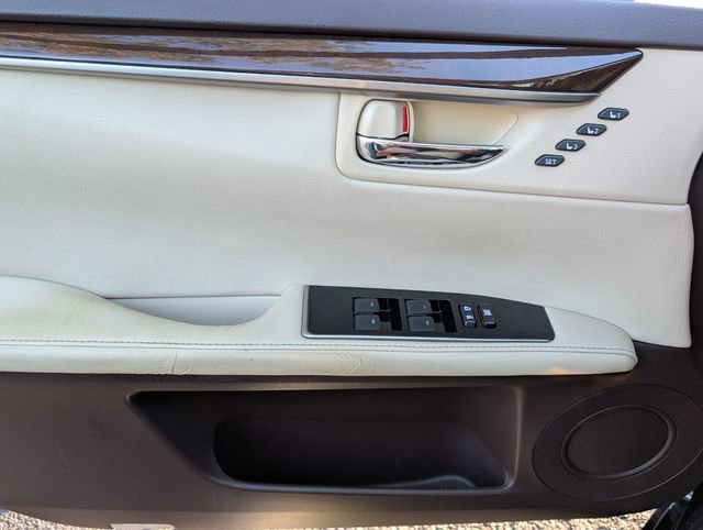 Used 2017 Lexus ES 350 w/ Premium Package image 39