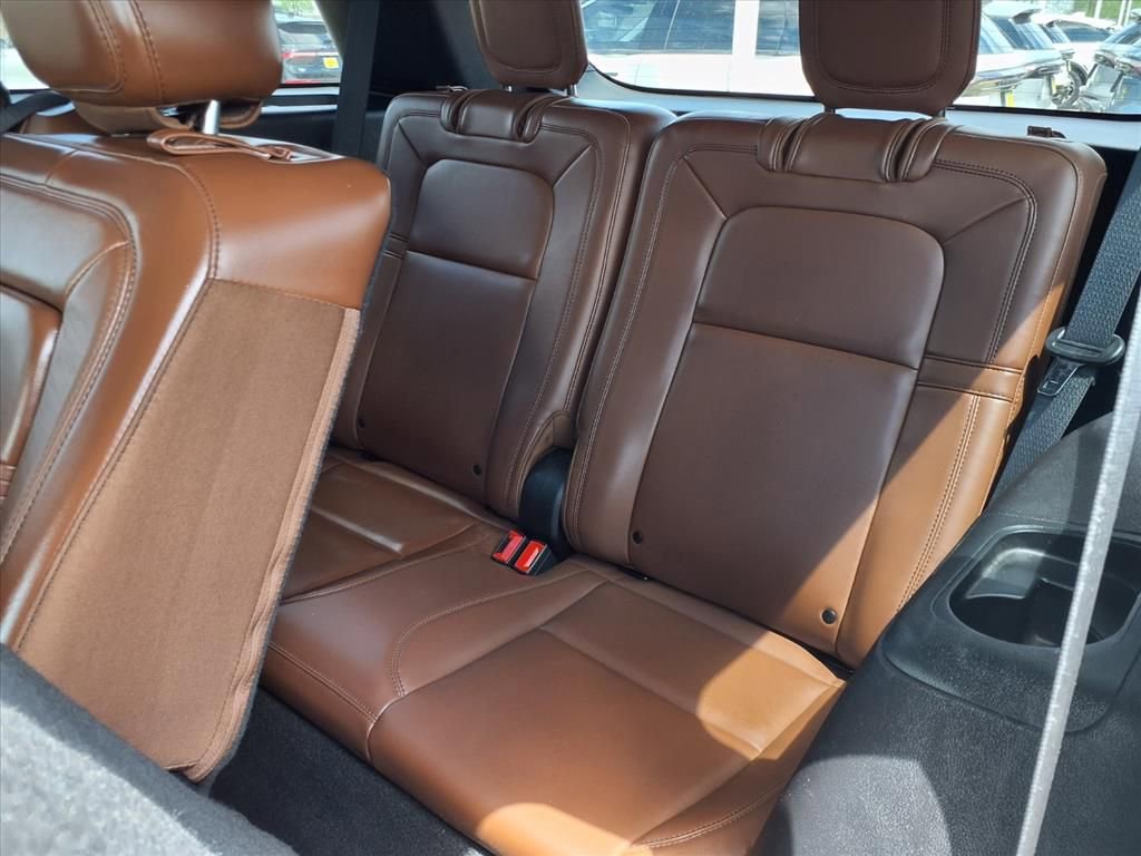 Used 2021 Lincoln Aviator Reserve w/ Elements Package Plus AWD/4WD image 25