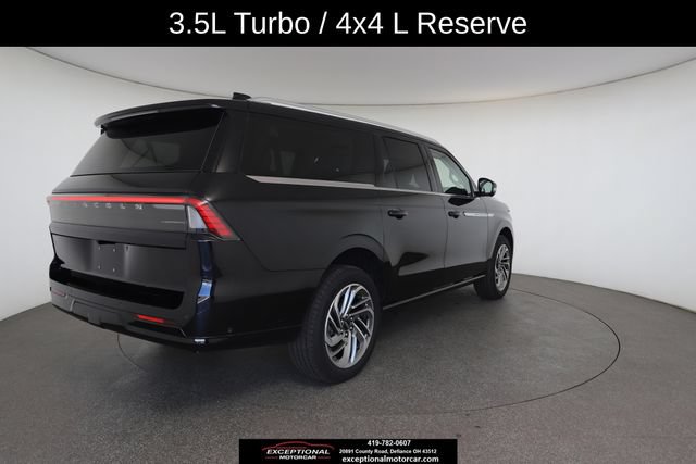 Used 2025 Lincoln Navigator L Reserve AWD/4WD image 18