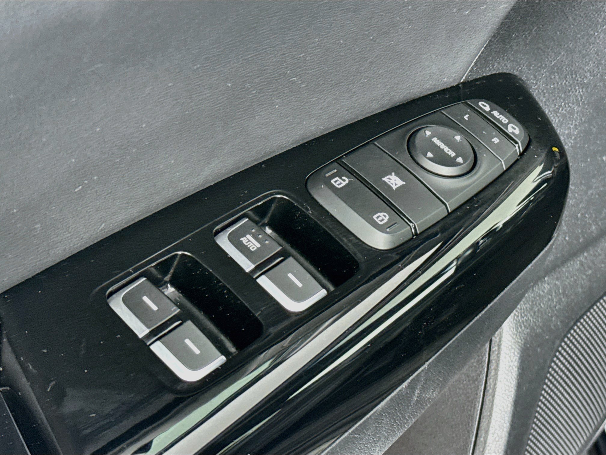 Used 2022 Kia Sportage Nightfall Edition w/ Nighfall AWD Premium Package image 17