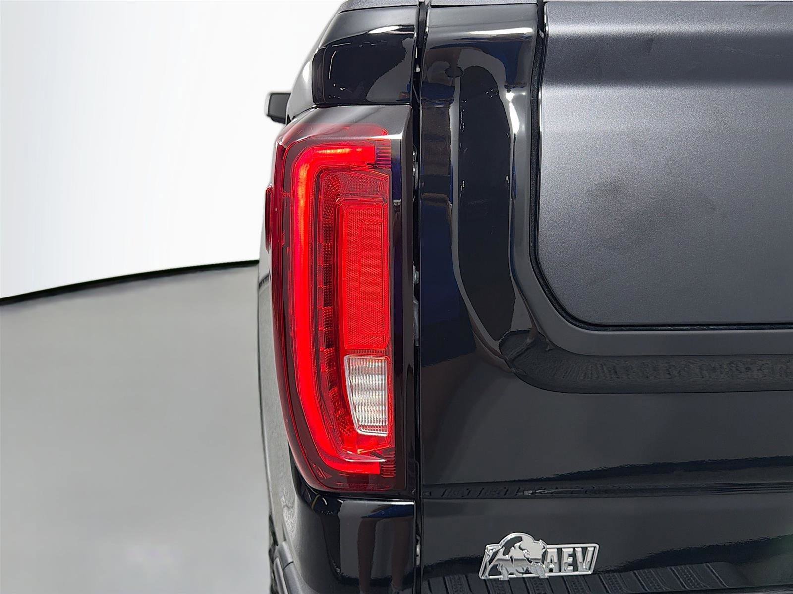 Used 2026 GMC Sierra 1500 AT4X w/ AT4X AEV Edition AWD/4WD image 16