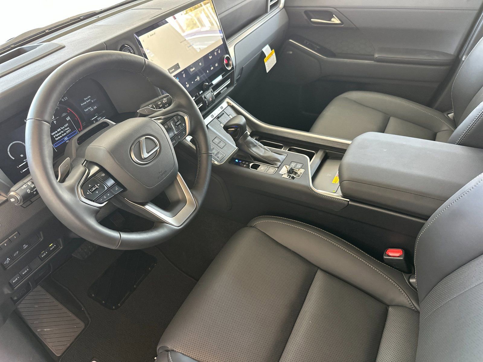 Used 2025 Lexus GX 550 w/ Accessory Package (CT) AWD/4WD image 10