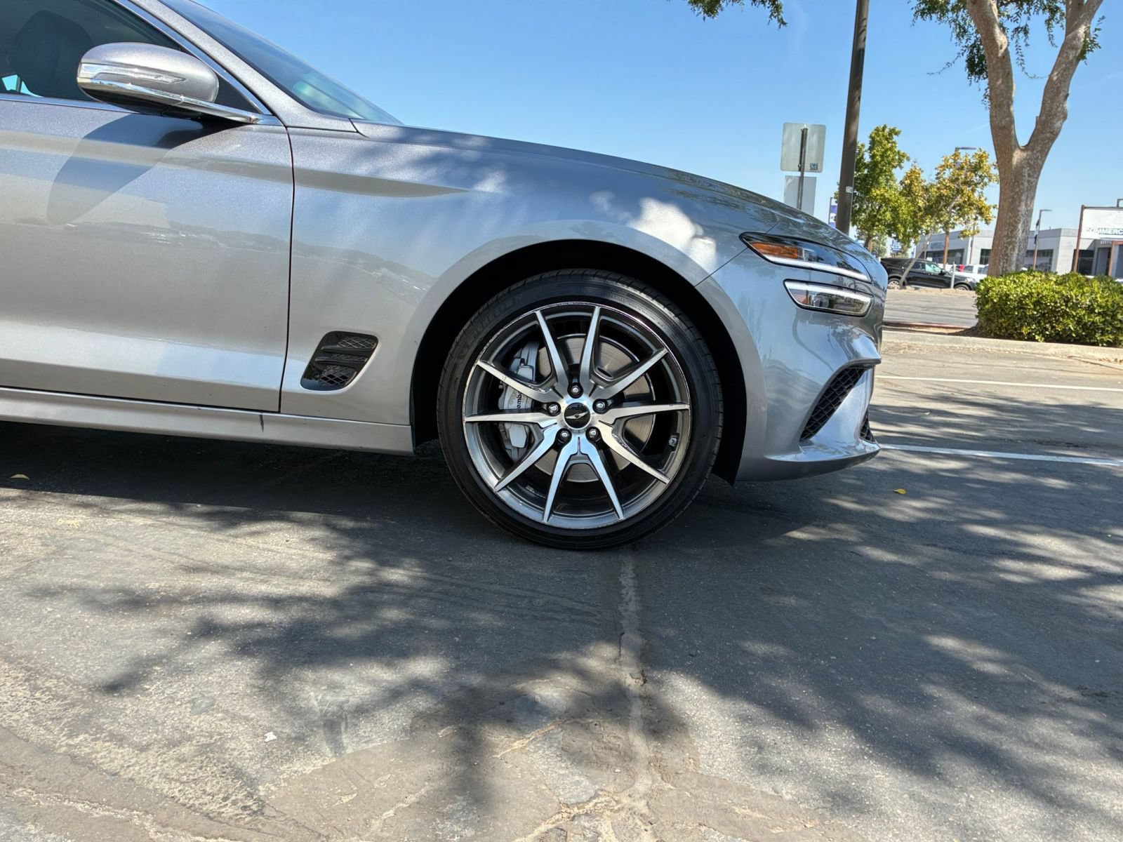 Used 2026 Genesis G70 2.5T RWD image 4