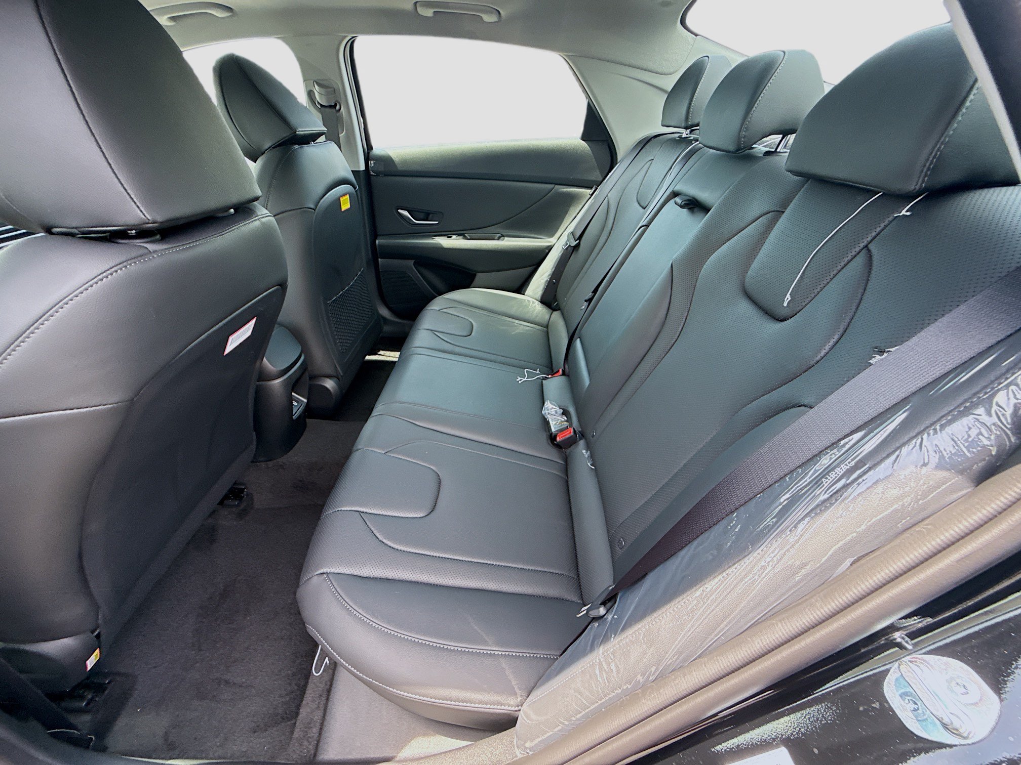 New 2026 Hyundai Elantra Limited FWD image 17