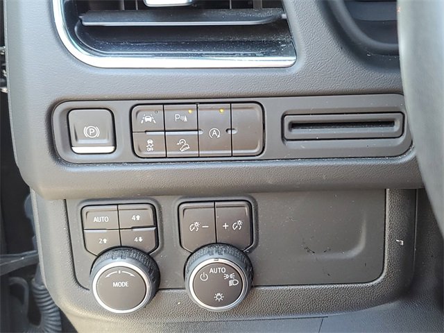 Used 2023 Chevrolet Suburban Z71 image 21