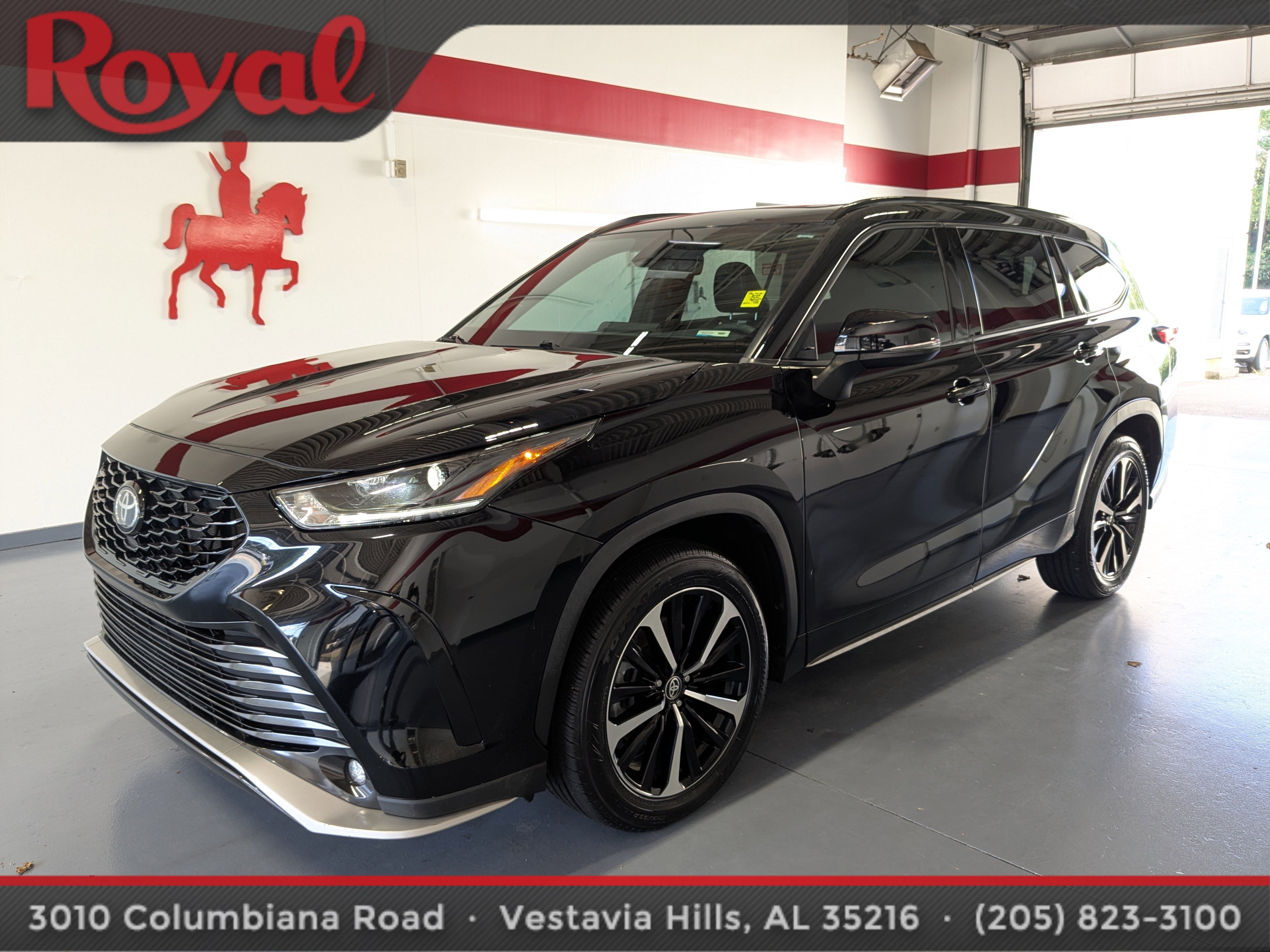 Used 2022 Toyota Highlander XSE