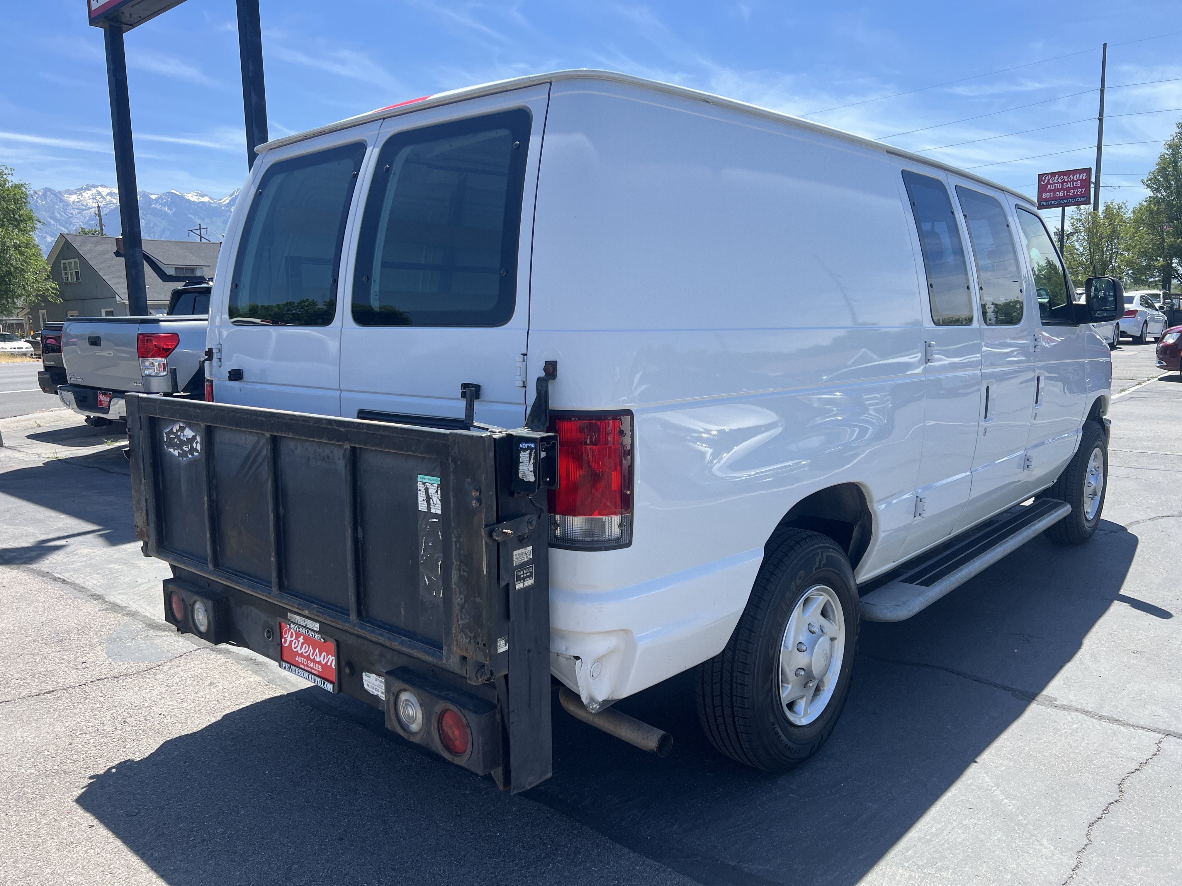 Used 2014 Ford E-250 and Econoline 250 w/ Power Group RWD image 8