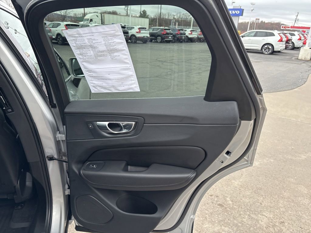 Certified 2023 Volvo XC60 B5 Core w/ Climate Package AWD/4WD image 43