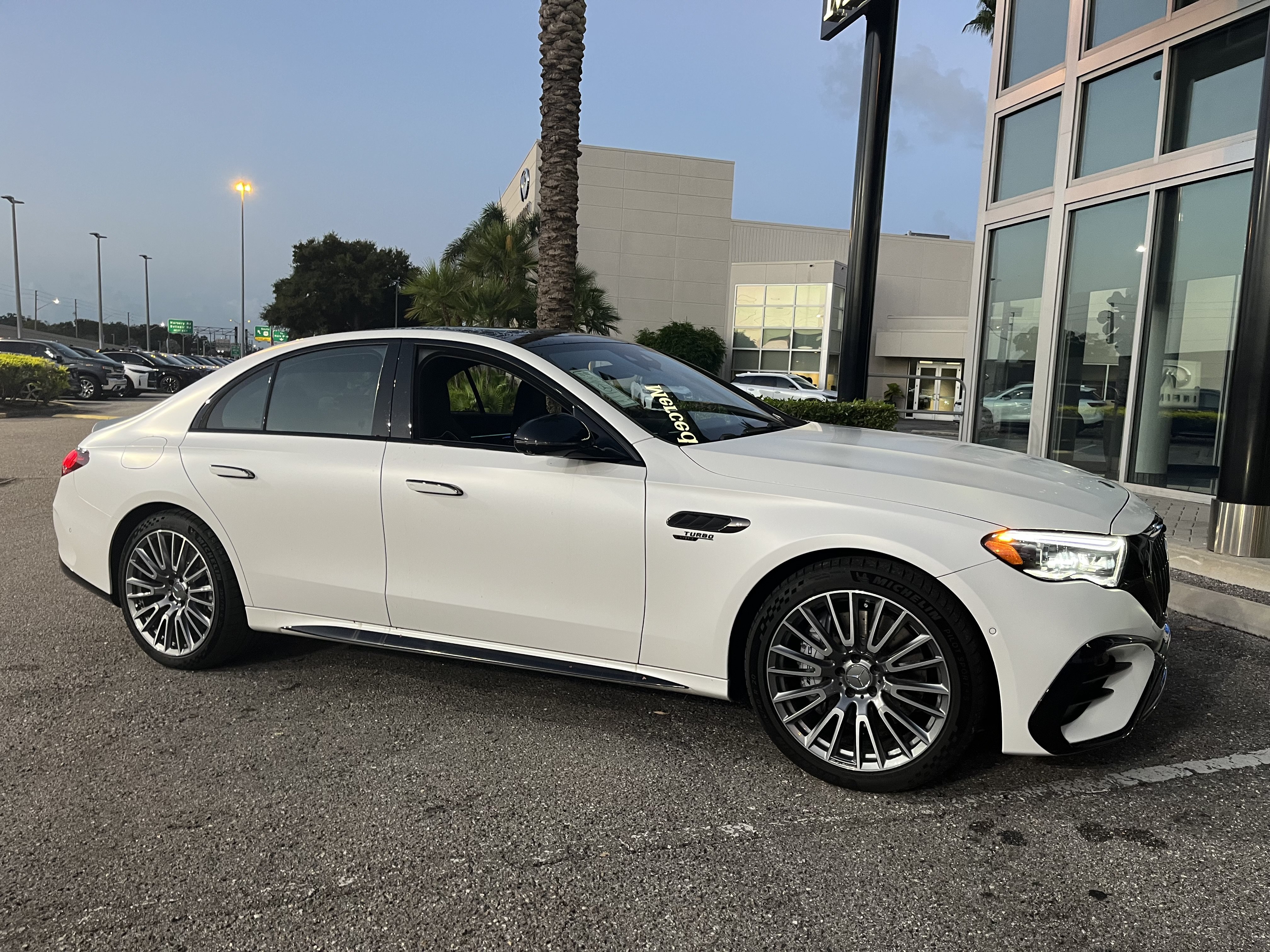 New 2026 Mercedes-Benz E 53 AMG e 4MATIC Sedan image 9