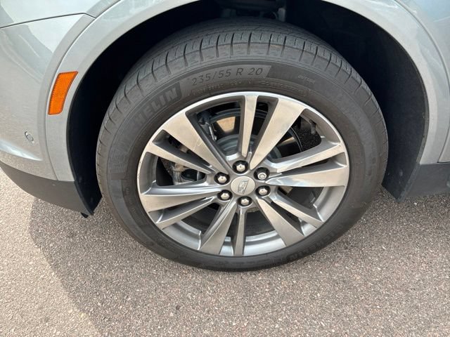 Certified 2025 Cadillac XT5 Premium Luxury w/ Technology Package AWD/4WD image 8